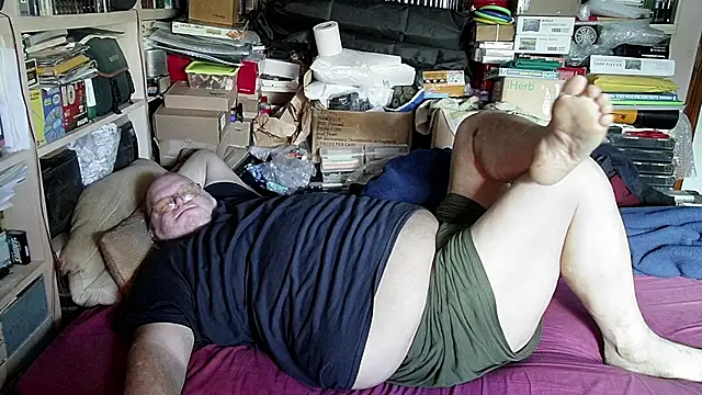 hadeszeuss2 online show from January 27, 2025, 2:35 pm