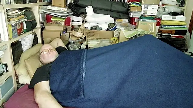 hadeszeuss2 online show from January 28, 2025, 6:28 pm