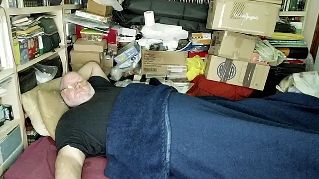 hadeszeuss2 online show from February 8, 2025, 6:12 pm