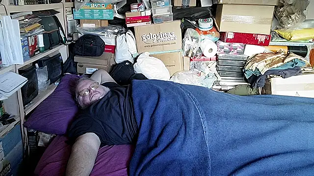 hadeszeuss2 online show from November 29, 2025, 3:37 pm