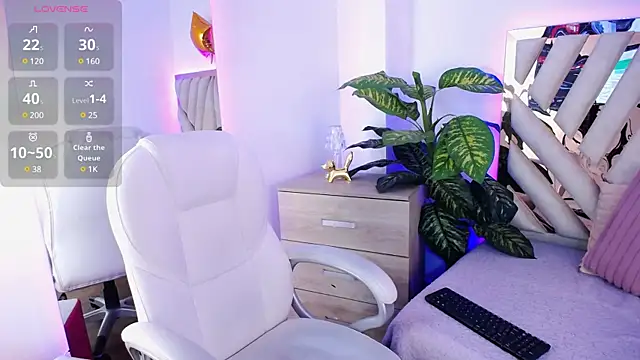 Snapshot of Camille_jhonson chatting on February 2, 2025, 10:57 am Camille jhonson online show from February 2, 2025, 10:57 am