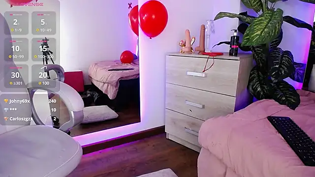 Snapshot of Camille_jhonson chatting on February 8, 2025, 1:44 pm Camille jhonson online show from February 8, 2025, 1:44 pm