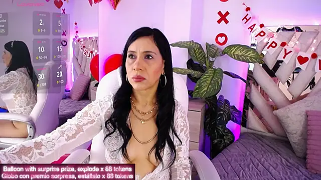 Snapshot of Camille_jhonson chatting on February 14, 2025, 10:28 am Camille jhonson online show from February 14, 2025, 10:28 am