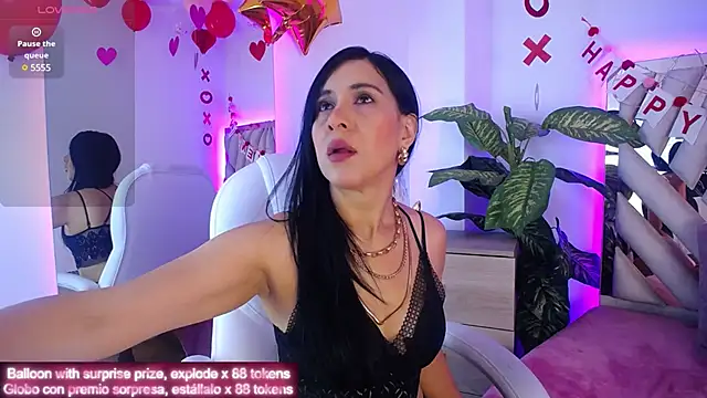 Snapshot of Camille_jhonson chatting on February 22, 2025, 10:29 am Camille jhonson online show from February 22, 2025, 10:29 am