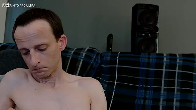 Snapshot of Dilldough405 chatting on October 9, 2025, 7:12 pm Dilldough405 online show from October 9, 2025, 7:12 pm