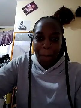 Snapshot of pretty-eyes23 chatting on February 6, 2025, 5:35 am pretty-eyes23 online show from February 6, 2025, 5:35 am