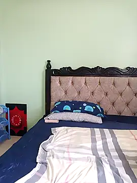 Snapshot of pretty-eyes23 chatting on March 16, 2025, 6:31 am pretty-eyes23 online show from March 16, 2025, 6:31 am