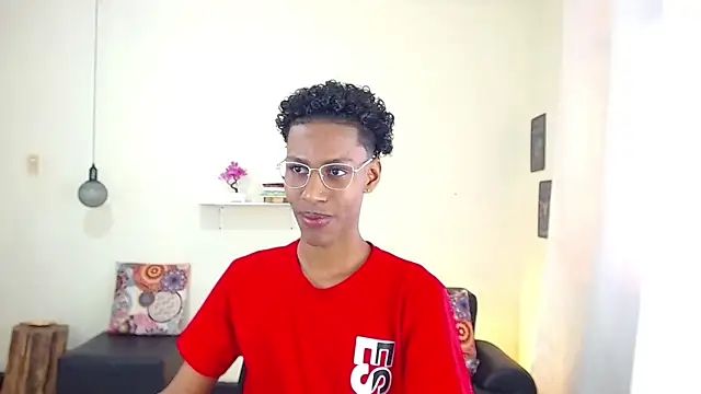 maiki18  online show from March 6, 2025, 1:46 pm