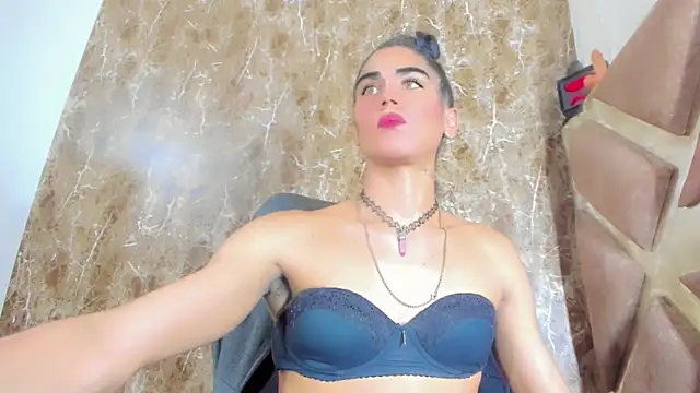 Snapshot of hannabigdirty chatting on October 19, 2025, 6:47 am hannabigdirty online show from October 19, 2025, 6:47 am