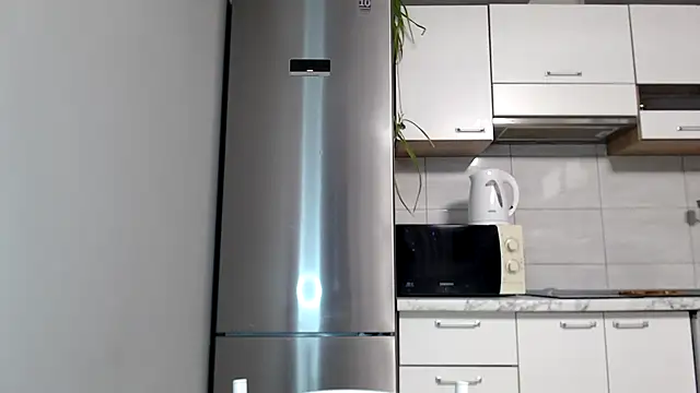 SierraSky  online show from October 27, 2025, 6:12 pm