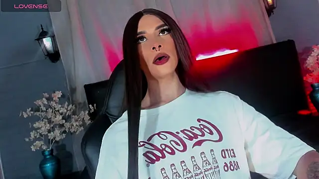 AdharaaMoon online show from December 5, 2024, 10:56 pm