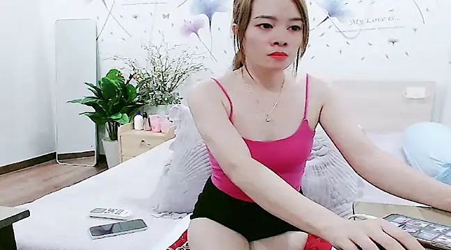 Snapshot of HC_jun chatting on December 23, 2024, 12:03 am HC jun online show from December 23, 2024, 12:03 am