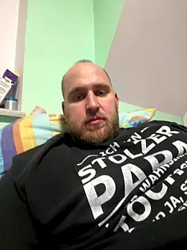 Snapshot of aronion123 chatting on October 7, 2025, 11:35 pm aronion123 online show from October 7, 2025, 11:35 pm