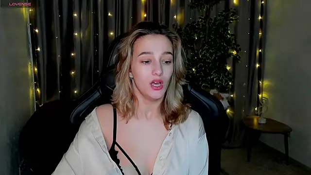 Sinty Noria online show from February 10, 2025, 1:03 am