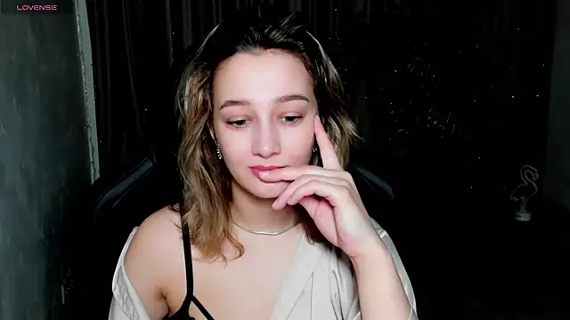 Sinty Noria online show from March 6, 2025, 3:35 am