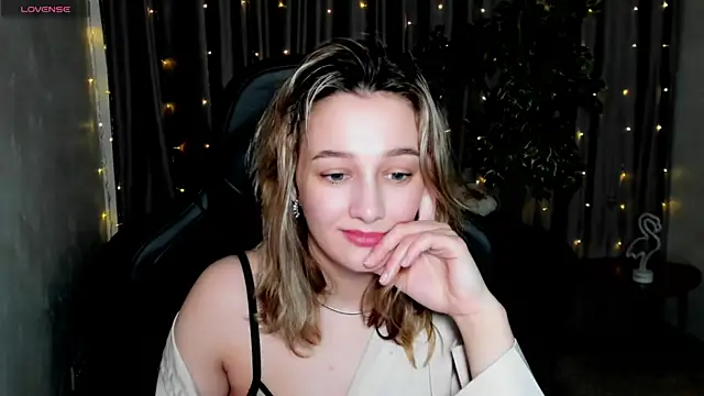 Sinty Noria online show from March 6, 2025, 9:47 am