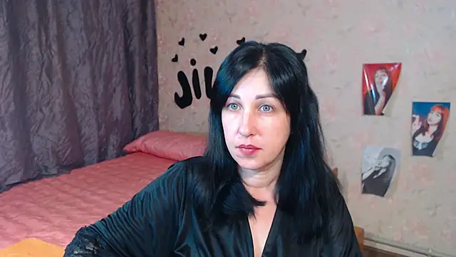 JillStevens online show from November 7, 2025, 4:23 am