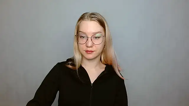 Snapshot of cindi_hot chatting on January 25, 2025, 8:53 am cindi hot online show from January 25, 2025, 8:53 am