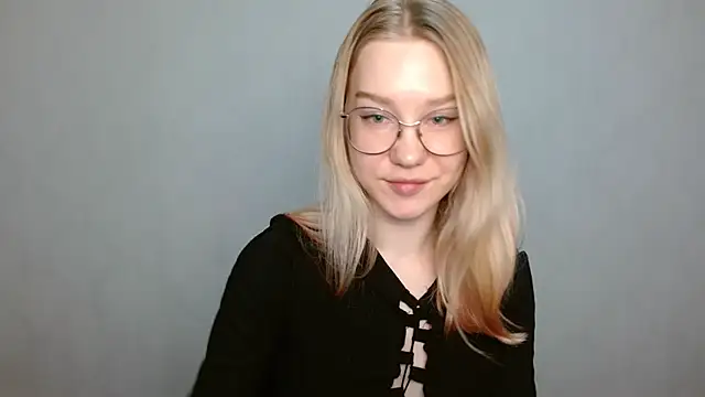 Snapshot of cindi_hot chatting on February 7, 2025, 9:47 am cindi hot online show from February 7, 2025, 9:47 am