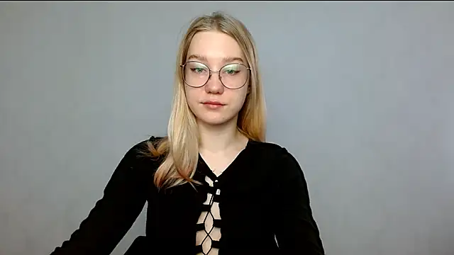 Snapshot of cindi_hot chatting on February 18, 2025, 8:38 am cindi hot online show from February 18, 2025, 8:38 am