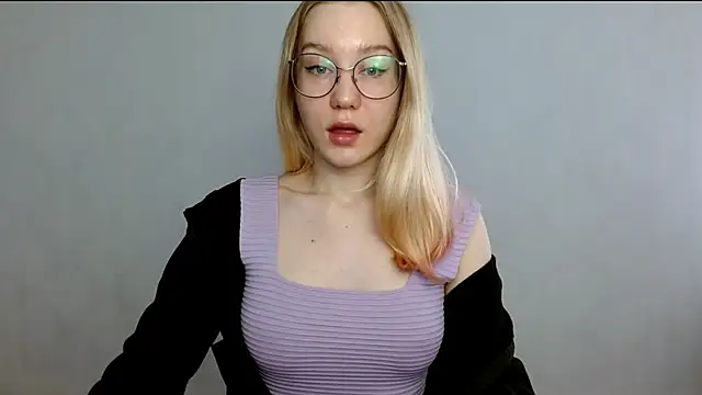 Snapshot of cindi_hot chatting on February 22, 2025, 9:45 am cindi hot online show from February 22, 2025, 9:45 am