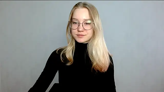 Snapshot of cindi_hot chatting on March 6, 2025, 8:30 am cindi hot online show from March 6, 2025, 8:30 am