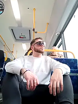 Snapshot of 1ninefellababy chatting on March 9, 2025, 12:53 pm 1ninefellababy online show from March 9, 2025, 12:53 pm