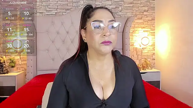 Snapshot of Gina_Myers chatting on January 11, 2025, 12:40 pm Gina Myers online show from January 11, 2025, 12:40 pm