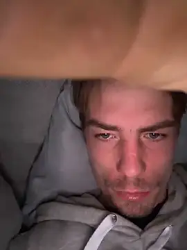 KidoXVII online show from November 22, 2025, 1:59 am