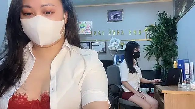 Snapshot of Bamboo_Swetie chatting on December 3, 2024, 2:27 pm Bamboo Swetie online show from December 3, 2024, 2:27 pm