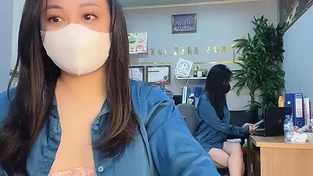 Snapshot of Bamboo_Swetie chatting on December 15, 2024, 2:27 pm Bamboo Swetie online show from December 15, 2024, 2:27 pm