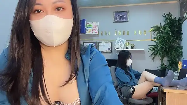 Snapshot of Bamboo_Swetie chatting on December 18, 2024, 6:53 am Bamboo Swetie online show from December 18, 2024, 6:53 am