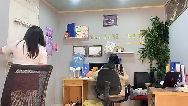 Snapshot of Bamboo_Swetie chatting on December 19, 2024, 3:07 am Bamboo Swetie online show from December 19, 2024, 3:07 am