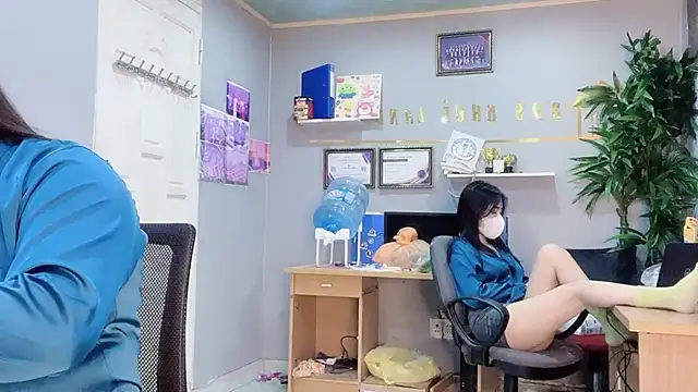 Snapshot of Bamboo_Swetie chatting on December 21, 2024, 7:03 am Bamboo Swetie online show from December 21, 2024, 7:03 am