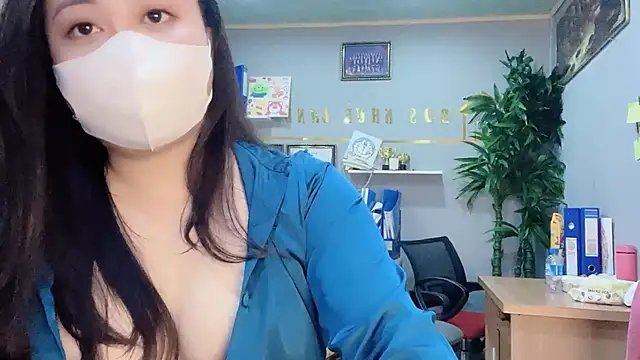 Snapshot of Bamboo_Swetie chatting on January 1, 2025, 6:47 am Bamboo Swetie online show from January 1, 2025, 6:47 am