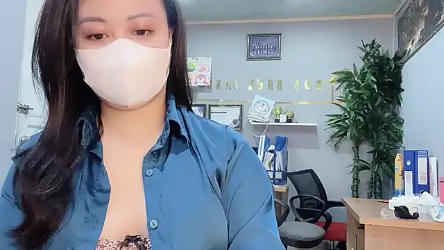 Snapshot of Bamboo_Swetie chatting on January 15, 2025, 4:36 am Bamboo Swetie online show from January 15, 2025, 4:36 am