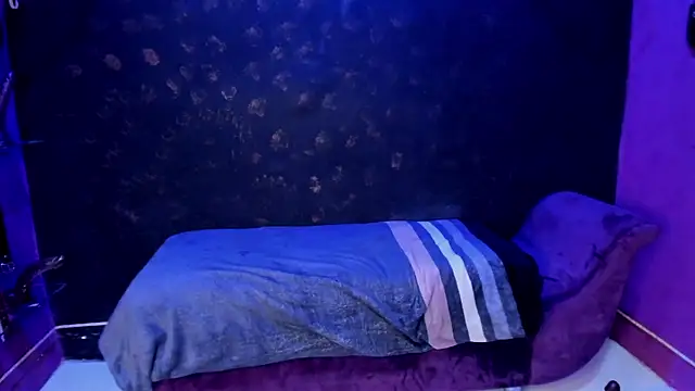 Alexa Slave online show from February 6, 2025, 10:21 pm