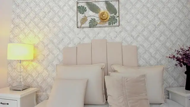 Snapshot of MarianaSanz chatting on September 14, 2025, 1:10 pm MarianaSanz online show from September 14, 2025, 1:10 pm