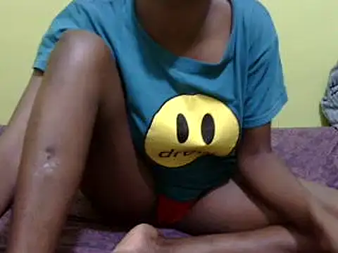 Snapshot of QUEEN-LIZ chatting on February 17, 2025, 12:16 pm QUEEN-LIZ online show from February 17, 2025, 12:16 pm