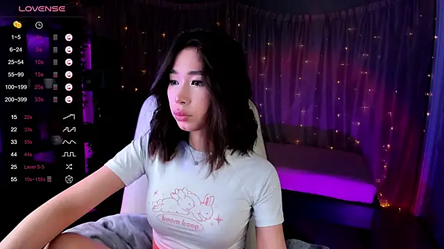 Snapshot of sensualily chatting on February 27, 2025, 4:43 pm sensualily online show from February 27, 2025, 4:43 pm