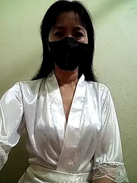 Snapshot of YunLem chatting on January 24, 2025, 1:24 am YunLem online show from January 24, 2025, 1:24 am