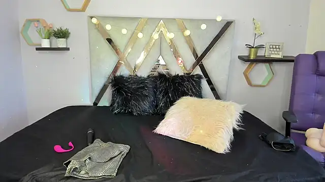 Snapshot of Esteff__o2 chatting on March 19, 2025, 7:38 pm Esteff o2 online show from March 19, 2025, 7:38 pm