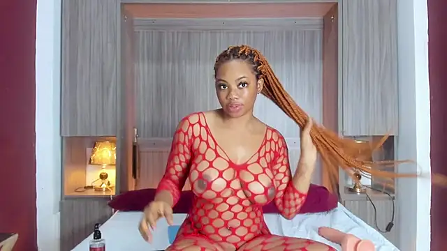 Snapshot of KendallRosse1 chatting on December 18, 2024, 3:33 pm KendallRosse1 online show from December 18, 2024, 3:33 pm