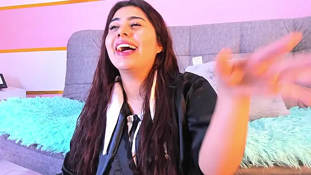 Danna adams01 online show from December 14, 2024, 11:18 am