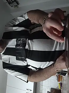 Snapshot of Maryo0001 chatting on November 10, 2025, 11:48 pm Maryo0001 online show from November 10, 2025, 11:48 pm