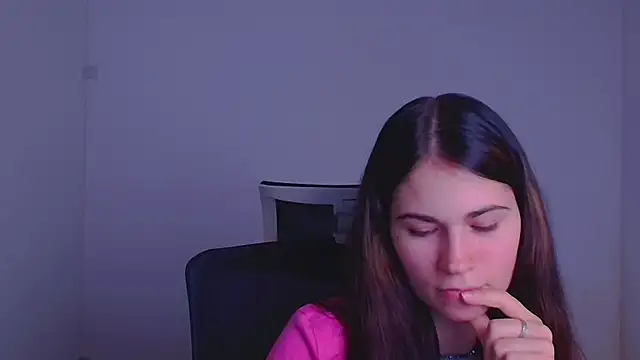 Loon Amore online show from December 4, 2024, 7:12 pm