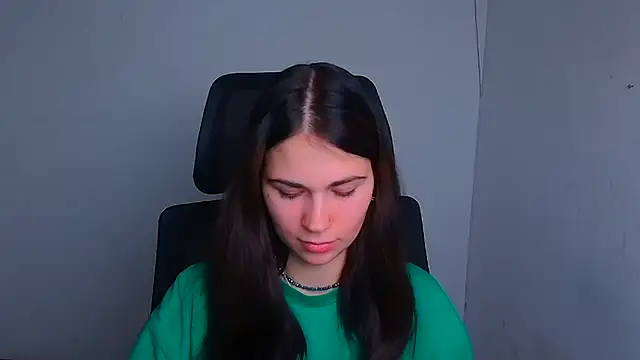 Loon Amore online show from December 5, 2024, 7:28 pm