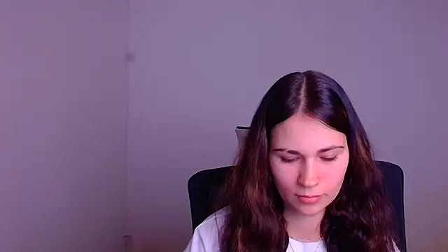 Loon Amore online show from January 10, 2025, 7:54 pm