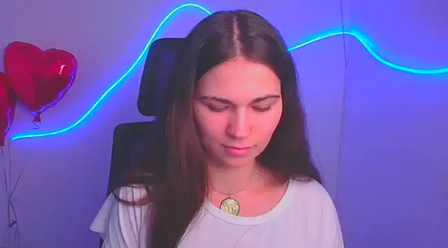 Loon Amore online show from February 23, 2025, 7:38 pm