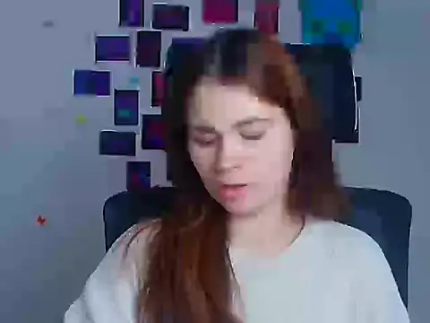 Loon Amore online show from November 23, 2025, 6:35 am